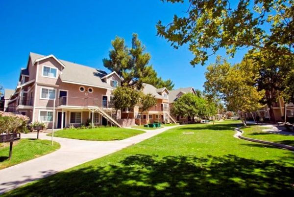 Walsh &#038; Company Purchases 232-Unit Sierra Canyon Apartments In Santa Clarita